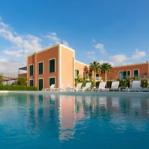 https://corte-olea-resort.sicilyhotelsitaly.net
