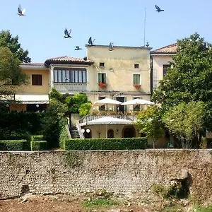 https://hotel-leon-doro-pieve-di-soligo.hotelinveneto.com
